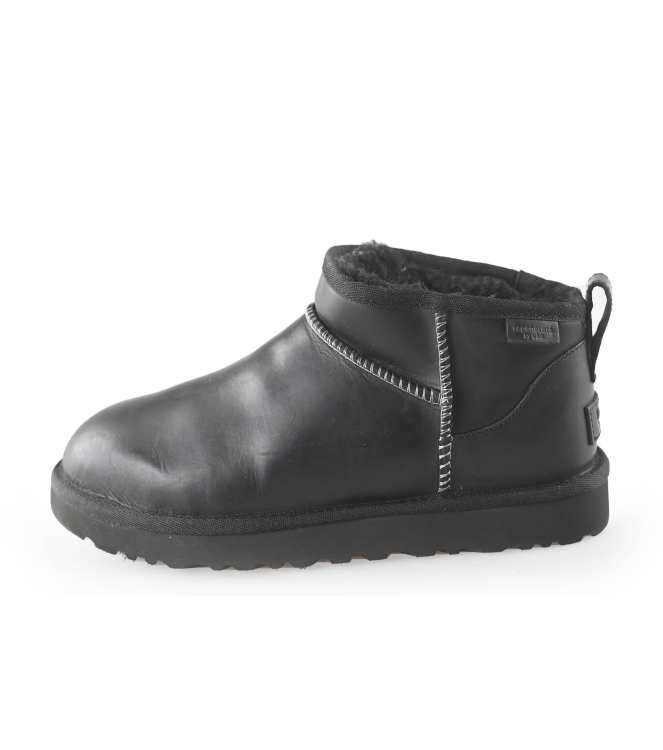 Ugg Wandellaarzen