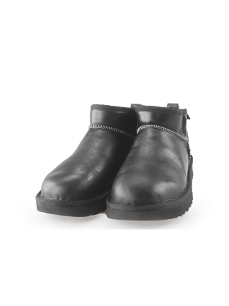  Ugg Wandellaarzen 261377
 [MAAT] 38
 