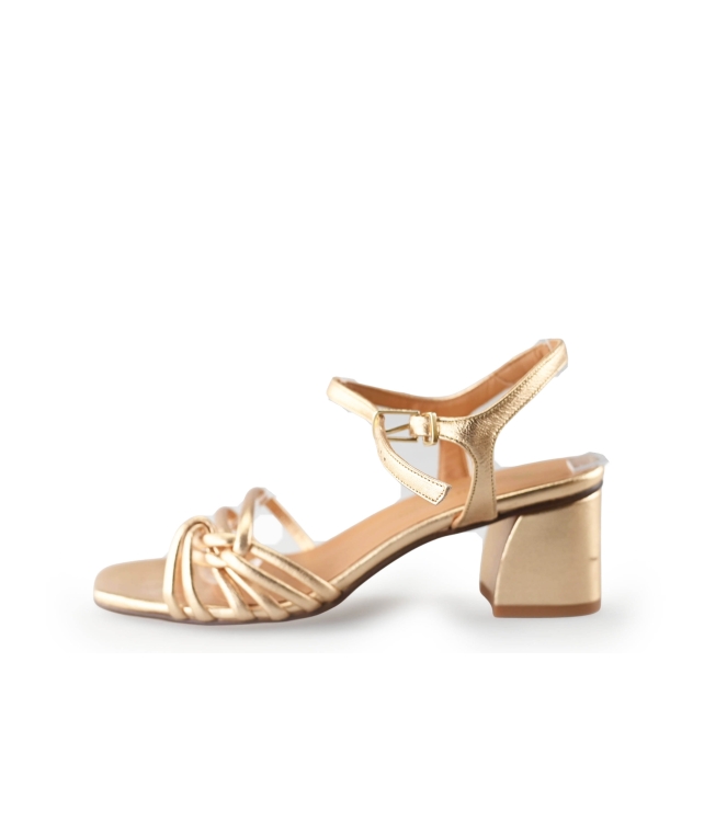 Fred De La Bretoniere Pumps