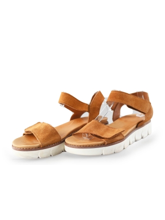 AQA Sandalen Cognac 261618
 Maat 38
 
