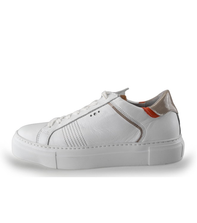 Aqa Sneakers