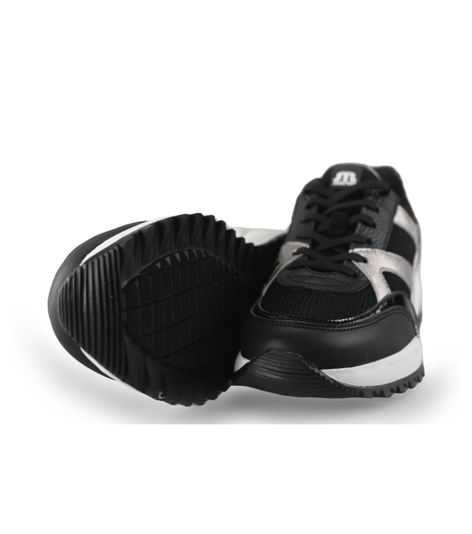 Maruti Sneakers
