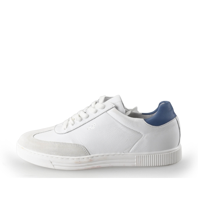 Aqa Sneakers