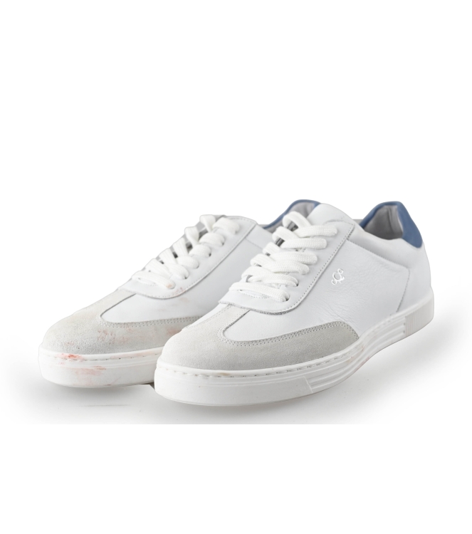 Aqa Sneakers