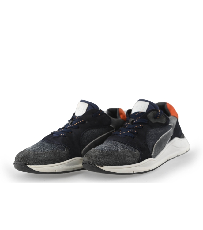 Wysh Sneakers