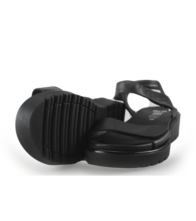 Ara Sandalen
