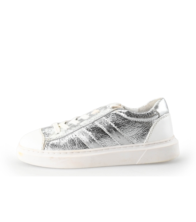 Apples  Pears Sneakers