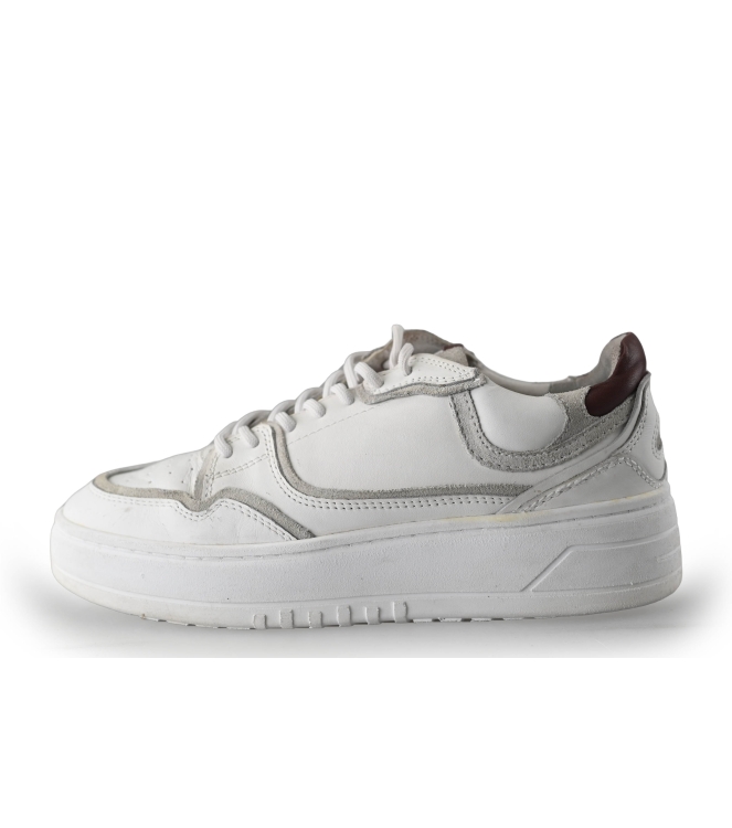 Omoda Sneakers