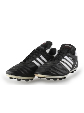  Adidas Voetbalschoenen 263537
 [MAAT] 42
 