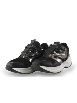  Karl Lagerfeld Sneakers 263715
 [MAAT] 35
 