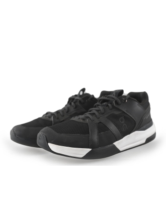  On Sneakers 263923
 [MAAT] 45
 