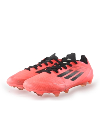 Adidas Voetbalschoenen Roze 263944
 Maat 44
 