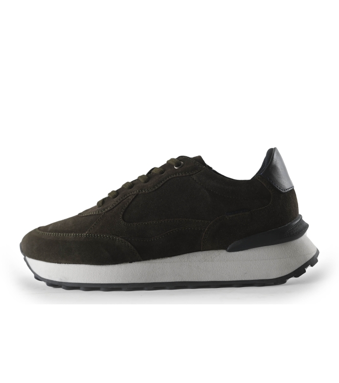 Vertice Sneakers