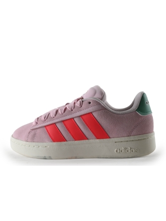 Adidas Sneakers Roze 265067
 Maat 38
 