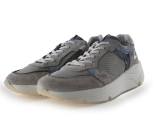 Giga Sneakers