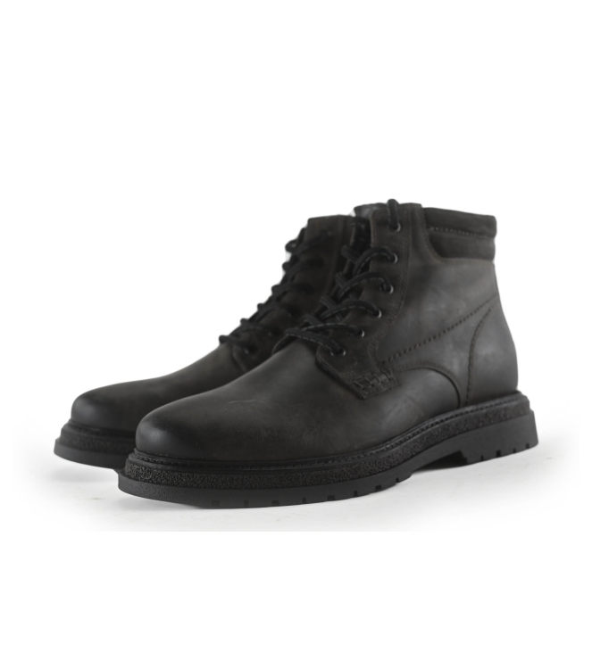 Outfielder Veterboots
