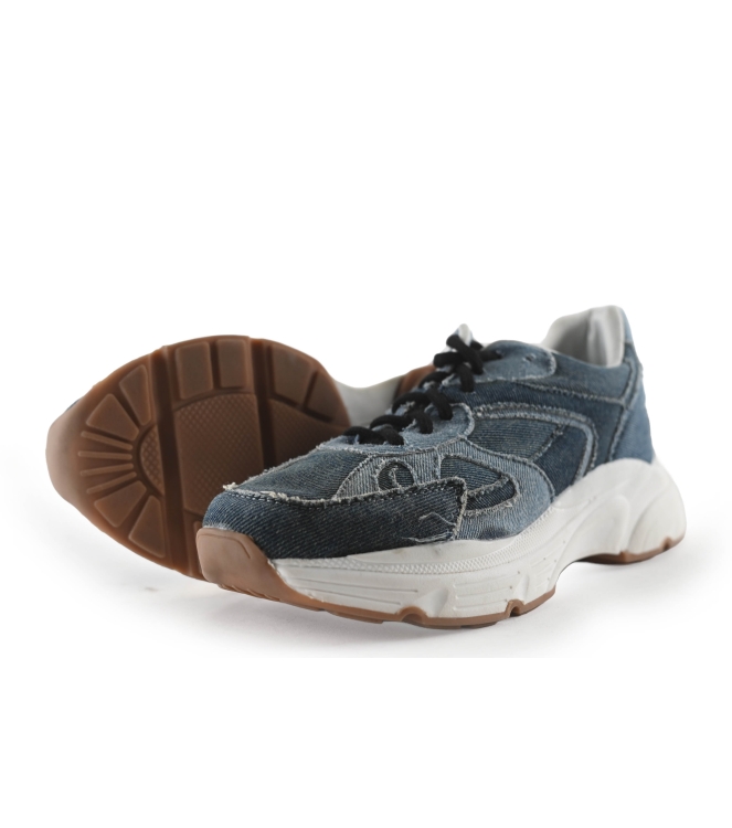 Omoda Sneakers