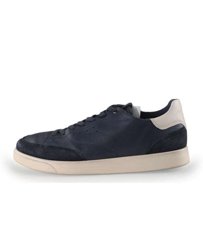 Ecco Sneakers