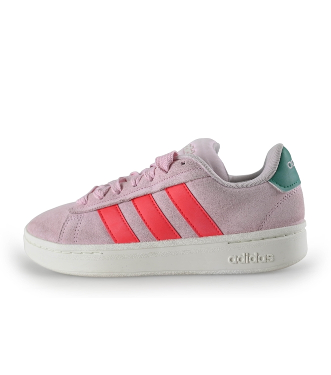 Adidas Sneakers