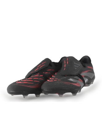 Adidas Voetbalschoenen Zwart 267871
 Maat 43½
 