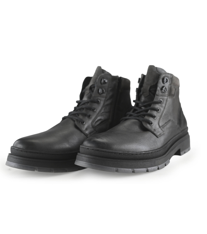 Outfielder Veterboots