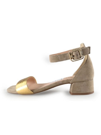  
 [MAAT] 39
 