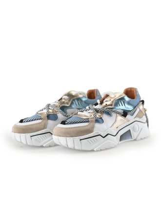  
 [MAAT] 37
 