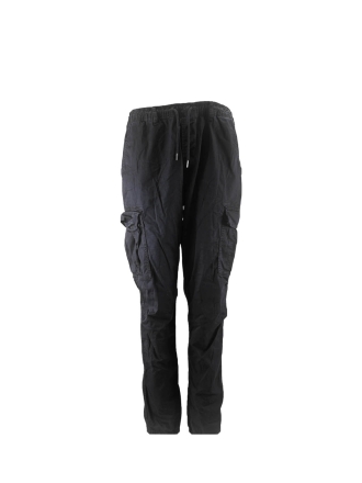 Levi's 
 Maat L
 